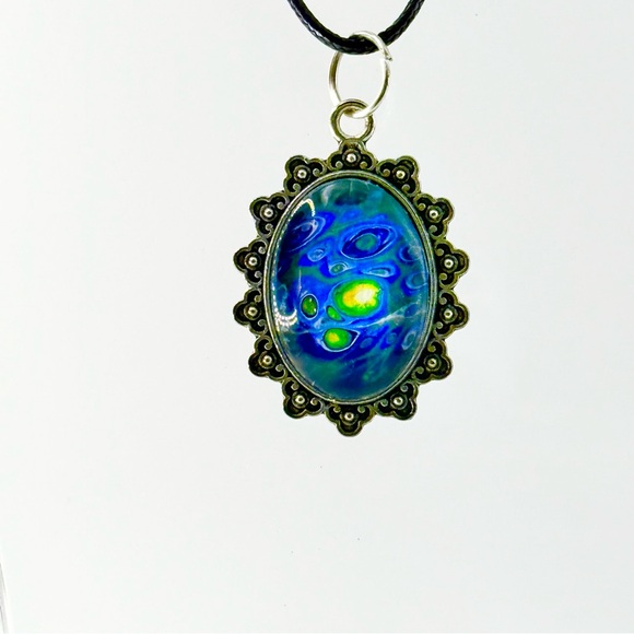 Artistic Blue and Green Pendant Necklace - Picture 1 of 1